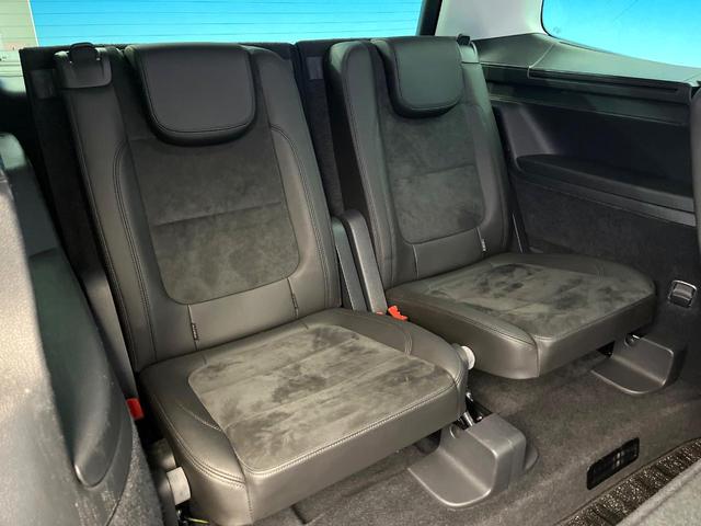 シャラン ＴＳＩ　ハイライン　ナビゲーションシステムＰＫＧ　アダプティブクルーズコントロール　ハーフレザーシート　前席シートヒーター　パワーバックドア　バックカメラ　ＨＩＤヘッドライト　ヘッドランプウォッシャー　ワンオーナー　禁煙（43枚目）