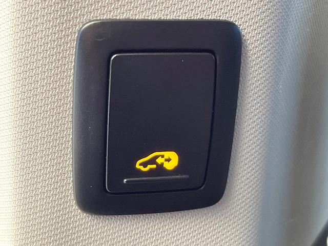 シャラン ＴＳＩ　ハイライン　ナビゲーションシステムＰＫＧ　アダプティブクルーズコントロール　ハーフレザーシート　前席シートヒーター　パワーバックドア　バックカメラ　ＨＩＤヘッドライト　ヘッドランプウォッシャー　ワンオーナー　禁煙（49枚目）