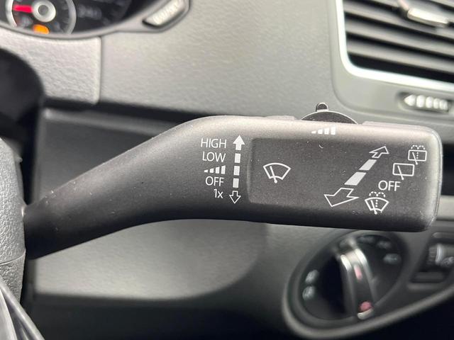 シャラン ＴＳＩ　ハイライン　ナビゲーションシステムＰＫＧ　アダプティブクルーズコントロール　ハーフレザーシート　前席シートヒーター　パワーバックドア　バックカメラ　ＨＩＤヘッドライト　ヘッドランプウォッシャー　ワンオーナー　禁煙（55枚目）