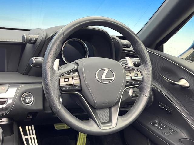 LC LC500 コンバーチブル レクサスセーフティシステムプラス マルチカラーヘッドアップディスプレイ マークレビンソンサウンド 純正OP21インチアルミ 黒革シート 前席シートヒーター・シートベンチレーション・パワーシート 禁煙車(11枚目)