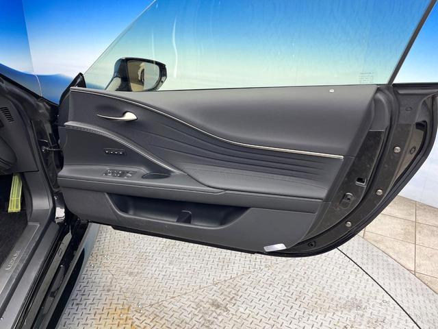 LC LC500 コンバーチブル レクサスセーフティシステムプラス マルチカラーヘッドアップディスプレイ マークレビンソンサウンド 純正OP21インチアルミ 黒革シート 前席シートヒーター・シートベンチレーション・パワーシート 禁煙車(26枚目)