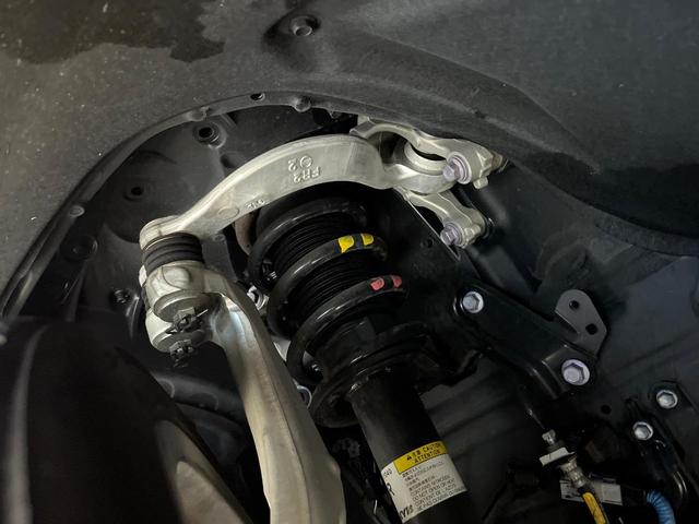 LC LC500 コンバーチブル レクサスセーフティシステムプラス マルチカラーヘッドアップディスプレイ マークレビンソンサウンド 純正OP21インチアルミ 黒革シート 前席シートヒーター・シートベンチレーション・パワーシート 禁煙車(29枚目)