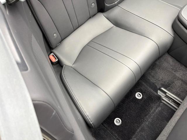 LC LC500 コンバーチブル レクサスセーフティシステムプラス マルチカラーヘッドアップディスプレイ マークレビンソンサウンド 純正OP21インチアルミ 黒革シート 前席シートヒーター・シートベンチレーション・パワーシート 禁煙車(40枚目)