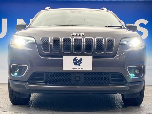 ジープ・チェロキー リミテッド　後期モデル　白革シート　アダプティブクルーズ　ＬＥＤ　前席シートヒーター　シートベンチレーション　電動リアゲート　純正１８インチアルミ　フルセグ　禁煙車（15枚目）