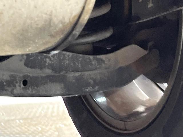 ジープ・チェロキー リミテッド　後期モデル　白革シート　アダプティブクルーズ　ＬＥＤ　前席シートヒーター　シートベンチレーション　電動リアゲート　純正１８インチアルミ　フルセグ　禁煙車（36枚目）