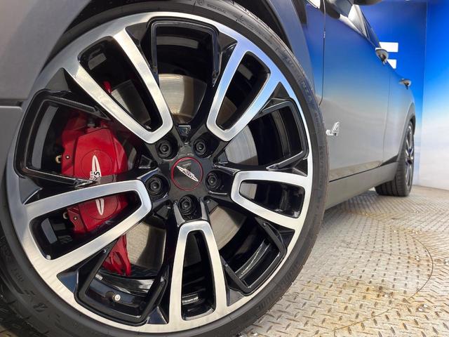 ＭＩＮＩ ジョンクーパーワークス　クラブマン　後期モデル　ジョンクーパーワークストリム　前席シートヒーター　アダプティブクルーズコントロール　レーンアシスト　オートライト　ＬＥＤヘッドランプ　前席シートヒーター　プライバシーガラス　ワンオーナー（15枚目）