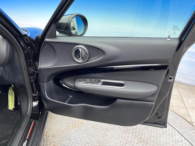 ＭＩＮＩ ジョンクーパーワークス　クラブマン　後期モデル　ジョンクーパーワークストリム　前席シートヒーター　アダプティブクルーズコントロール　レーンアシスト　オートライト　ＬＥＤヘッドランプ　前席シートヒーター　プライバシーガラス　ワンオーナー（40枚目）