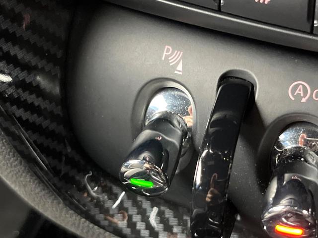 ＭＩＮＩ ジョンクーパーワークス　クラブマン　後期モデル　ジョンクーパーワークストリム　前席シートヒーター　アダプティブクルーズコントロール　レーンアシスト　オートライト　ＬＥＤヘッドランプ　前席シートヒーター　プライバシーガラス　ワンオーナー（61枚目）