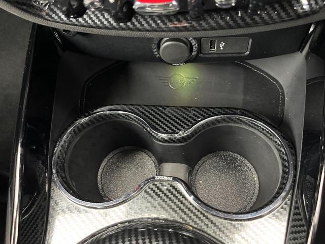 ＭＩＮＩ ジョンクーパーワークス　クラブマン　後期モデル　ジョンクーパーワークストリム　前席シートヒーター　アダプティブクルーズコントロール　レーンアシスト　オートライト　ＬＥＤヘッドランプ　前席シートヒーター　プライバシーガラス　ワンオーナー（62枚目）
