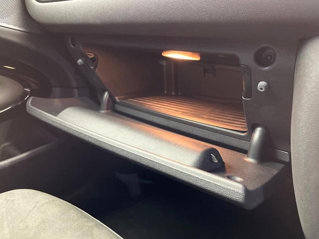 ＭＩＮＩ ジョンクーパーワークス　クラブマン　後期モデル　ジョンクーパーワークストリム　前席シートヒーター　アダプティブクルーズコントロール　レーンアシスト　オートライト　ＬＥＤヘッドランプ　前席シートヒーター　プライバシーガラス　ワンオーナー（67枚目）