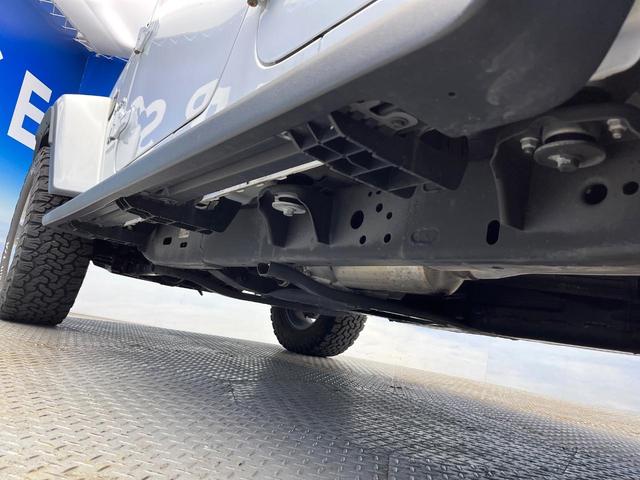 ジープ・ラングラーアンリミテッド サハラ　黒革シート　アダプティブクルーズ　ＬＥＤヘッドランプ　純正ナビ　バックカメラ　前席シートヒーター　ハンドルヒーター　デュアルオートエアコン　Ｂｌｕｅｔｏｏｔｈ再生　スマートキー　禁煙車　４ＷＤ（28枚目）