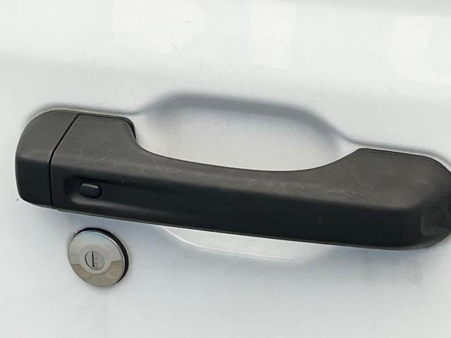 ジープ・ラングラーアンリミテッド サハラ　黒革シート　アダプティブクルーズ　ＬＥＤヘッドランプ　純正ナビ　バックカメラ　前席シートヒーター　ハンドルヒーター　デュアルオートエアコン　Ｂｌｕｅｔｏｏｔｈ再生　スマートキー　禁煙車　４ＷＤ（37枚目）