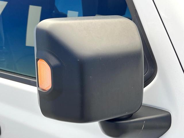 ジープ・ラングラーアンリミテッド サハラ　黒革シート　アダプティブクルーズ　ＬＥＤヘッドランプ　純正ナビ　バックカメラ　前席シートヒーター　ハンドルヒーター　デュアルオートエアコン　Ｂｌｕｅｔｏｏｔｈ再生　スマートキー　禁煙車　４ＷＤ（38枚目）