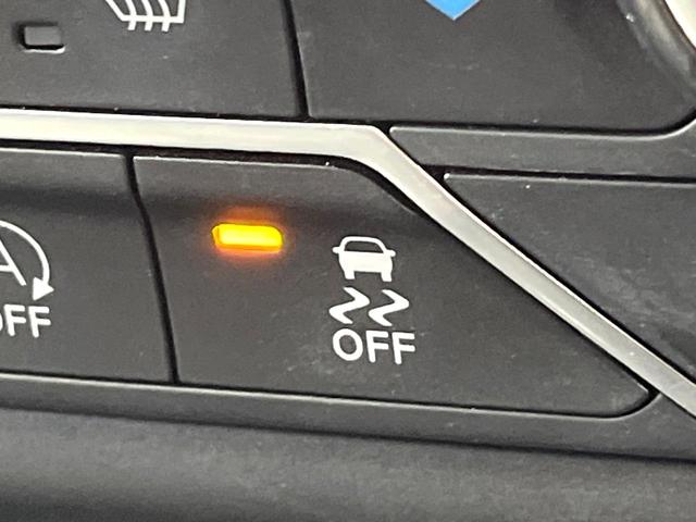 ジープ・ラングラーアンリミテッド サハラ　黒革シート　アダプティブクルーズ　ＬＥＤヘッドランプ　純正ナビ　バックカメラ　前席シートヒーター　ハンドルヒーター　デュアルオートエアコン　Ｂｌｕｅｔｏｏｔｈ再生　スマートキー　禁煙車　４ＷＤ（59枚目）