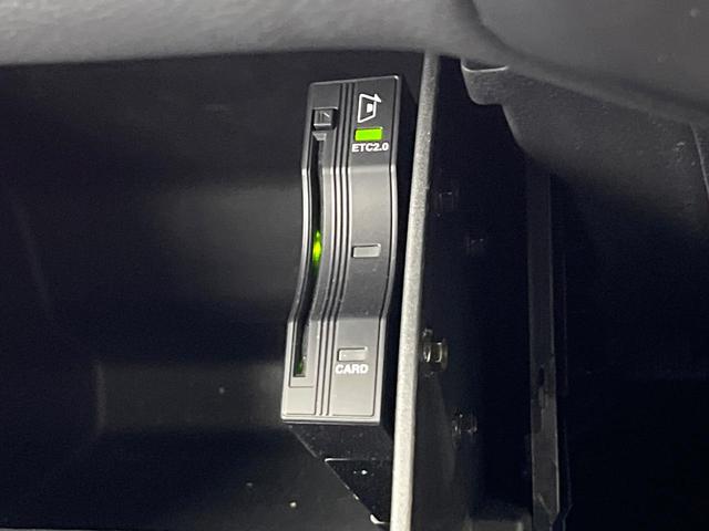 ジープ・ラングラーアンリミテッド サハラ　黒革シート　アダプティブクルーズ　ＬＥＤヘッドランプ　純正ナビ　バックカメラ　前席シートヒーター　ハンドルヒーター　デュアルオートエアコン　Ｂｌｕｅｔｏｏｔｈ再生　スマートキー　禁煙車　４ＷＤ（62枚目）