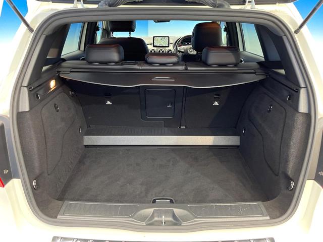 Ｂクラス Ｂ１８０　スポーツ　レーダーセーフティパッケージ　ベーシックパッケージプラス　レーダークルーズコントロール　パークトロニック　アクティブパーキングアシスト　前席シートヒーター　キーレスゴー　バックカメラ　ＬＥＤ　禁煙車（13枚目）