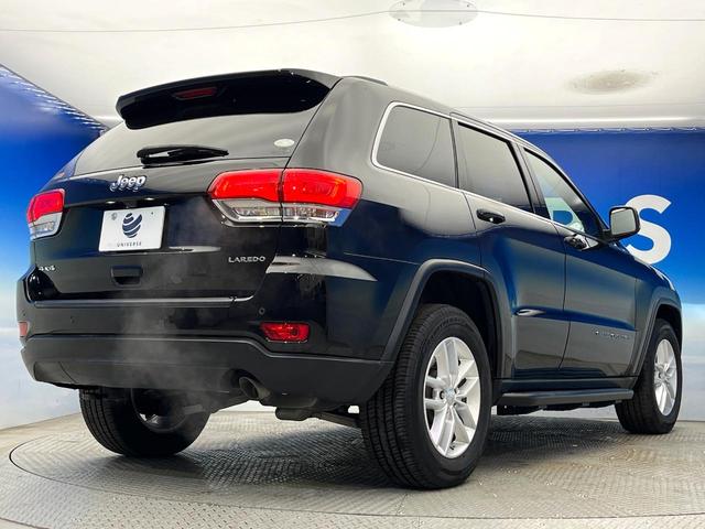 ジープ・グランドチェロキー ラレード クルーズコントロール 前席パワーシート HIDヘッドランプ 純正18インチアルミ バックカメラ オートライト 4WD ダウンヒルアシスト Bluetooth再生 禁煙車(19枚目)