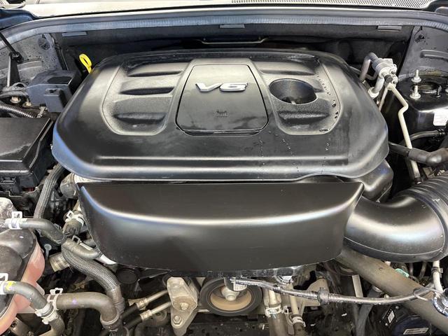 ジープ・グランドチェロキー ラレード クルーズコントロール 前席パワーシート HIDヘッドランプ 純正18インチアルミ バックカメラ オートライト 4WD ダウンヒルアシスト Bluetooth再生 禁煙車(21枚目)