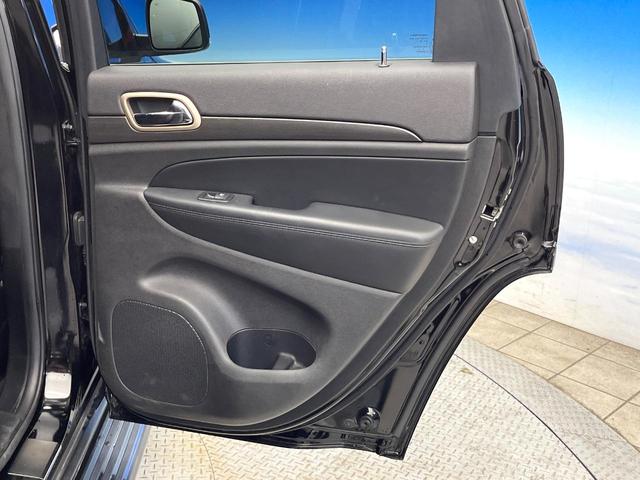 ジープ・グランドチェロキー ラレード クルーズコントロール 前席パワーシート HIDヘッドランプ 純正18インチアルミ バックカメラ オートライト 4WD ダウンヒルアシスト Bluetooth再生 禁煙車(41枚目)