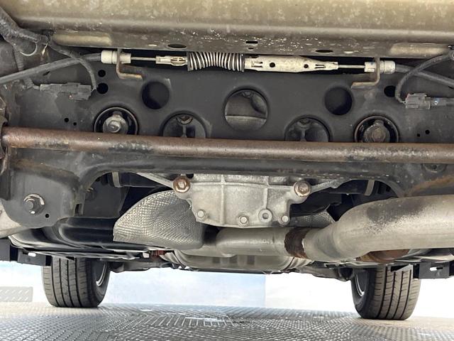 ジープ・グランドチェロキー ラレード クルーズコントロール 前席パワーシート HIDヘッドランプ 純正18インチアルミ バックカメラ オートライト 4WD ダウンヒルアシスト Bluetooth再生 禁煙車(47枚目)