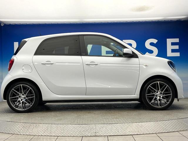 スマートフォーフォー ＢＲＡＢＵＳ　エクスクルーシブ　パノラミックルーフ　黒革シート　ＳＤナビ　バックカメラ　クルーズコントロール　オートエアコン　オートライト　純正１８インチＡＷ　地デジＴＶ　Ｂｌｕｅｔｏｏｔｈ　キーレスエントリー　禁煙車（20枚目）