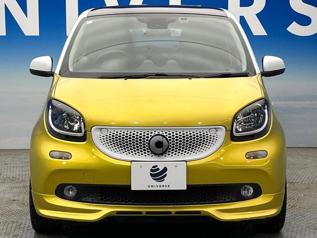 スマートフォーフォー ＢＲＡＢＵＳ　スポーツ　ガラスルーフ　革シート　バックカメラ　メモリーナビ　クルーズコントロール　レーンアシスト　アンビエントライト　前席シートヒーター　純正１７インチＡＷ　オートエアコン　地デジＴＶ　キーレス　禁煙車（15枚目）