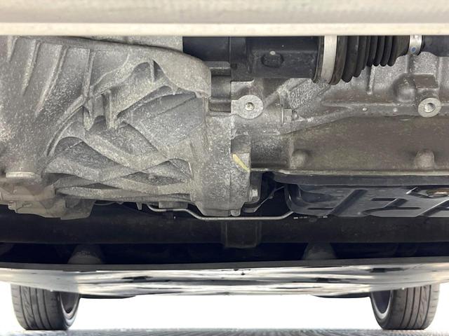 スマートフォーフォー ＢＲＡＢＵＳ　スポーツ　ガラスルーフ　革シート　バックカメラ　メモリーナビ　クルーズコントロール　レーンアシスト　アンビエントライト　前席シートヒーター　純正１７インチＡＷ　オートエアコン　地デジＴＶ　キーレス　禁煙車（31枚目）