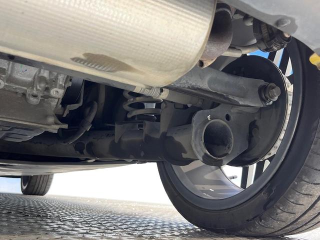 スマートフォーフォー ＢＲＡＢＵＳ　スポーツ　ガラスルーフ　革シート　バックカメラ　メモリーナビ　クルーズコントロール　レーンアシスト　アンビエントライト　前席シートヒーター　純正１７インチＡＷ　オートエアコン　地デジＴＶ　キーレス　禁煙車（32枚目）