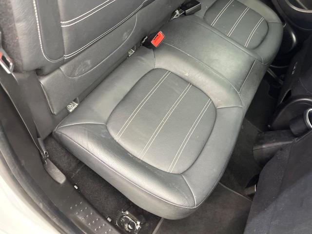 スマートフォーフォー ＢＲＡＢＵＳ　スポーツ　ガラスルーフ　革シート　バックカメラ　メモリーナビ　クルーズコントロール　レーンアシスト　アンビエントライト　前席シートヒーター　純正１７インチＡＷ　オートエアコン　地デジＴＶ　キーレス　禁煙車（44枚目）