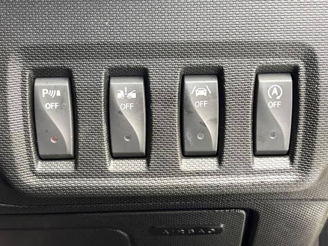 スマートフォーフォー ＢＲＡＢＵＳ　スポーツ　ガラスルーフ　革シート　バックカメラ　メモリーナビ　クルーズコントロール　レーンアシスト　アンビエントライト　前席シートヒーター　純正１７インチＡＷ　オートエアコン　地デジＴＶ　キーレス　禁煙車（46枚目）