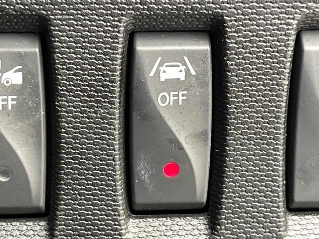 スマートフォーフォー ＢＲＡＢＵＳ　スポーツ　ガラスルーフ　革シート　バックカメラ　メモリーナビ　クルーズコントロール　レーンアシスト　アンビエントライト　前席シートヒーター　純正１７インチＡＷ　オートエアコン　地デジＴＶ　キーレス　禁煙車（49枚目）