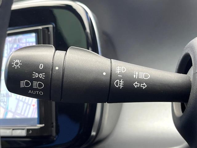 スマートフォーフォー ＢＲＡＢＵＳ　スポーツ　ガラスルーフ　革シート　バックカメラ　メモリーナビ　クルーズコントロール　レーンアシスト　アンビエントライト　前席シートヒーター　純正１７インチＡＷ　オートエアコン　地デジＴＶ　キーレス　禁煙車（53枚目）