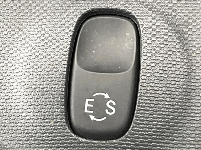 スマートフォーフォー ＢＲＡＢＵＳ　スポーツ　ガラスルーフ　革シート　バックカメラ　メモリーナビ　クルーズコントロール　レーンアシスト　アンビエントライト　前席シートヒーター　純正１７インチＡＷ　オートエアコン　地デジＴＶ　キーレス　禁煙車（57枚目）