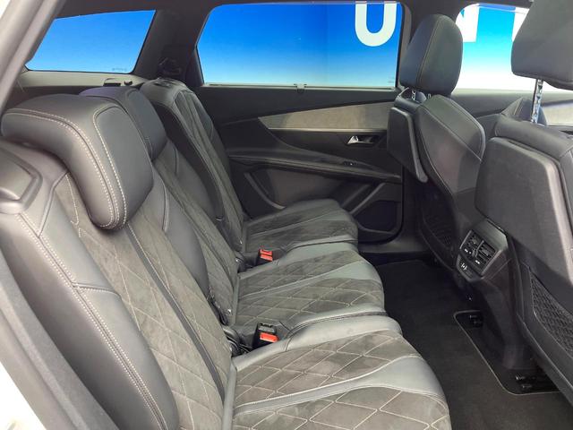 ５００８ ＧＴ　ブルーＨＤｉ　ファーストクラスパッケージ　サンルーフ　アダプティブクルーズコントロール　アップルカープレイ　３列シート　前席シートヒーター　運転席メモリー機能付きパワーシート　禁煙車　電動リアゲート　ディーゼル（10枚目）