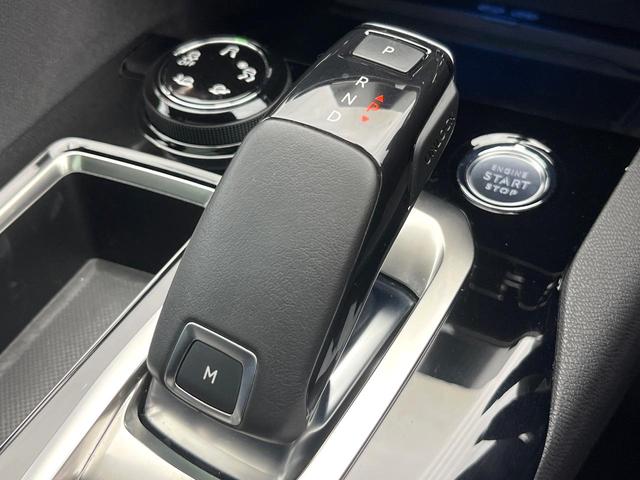 ５００８ ＧＴ　ブルーＨＤｉ　ファーストクラスパッケージ　サンルーフ　アダプティブクルーズコントロール　アップルカープレイ　３列シート　前席シートヒーター　運転席メモリー機能付きパワーシート　禁煙車　電動リアゲート　ディーゼル（12枚目）