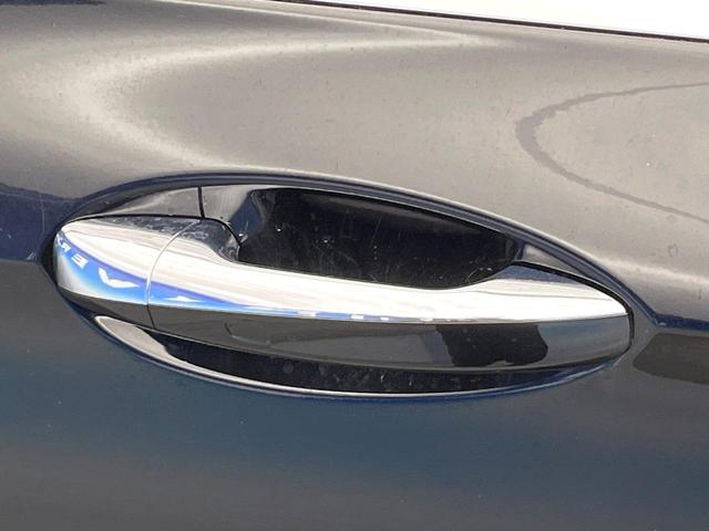 Eクラス E200 アバンギャルド レザーPKG 全周囲カメラ 電動リアゲート オートマチックハイビーム パーキングパイロット 全席シートヒーター メモリー付パワーシート ブルメスターサウンド 地デジTV 純正ナビ スマートキー 禁煙車(29枚目)