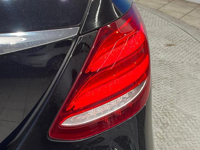 Eクラス E200 アバンギャルド レザーPKG 全周囲カメラ 電動リアゲート オートマチックハイビーム パーキングパイロット 全席シートヒーター メモリー付パワーシート ブルメスターサウンド 地デジTV 純正ナビ スマートキー 禁煙車(31枚目)