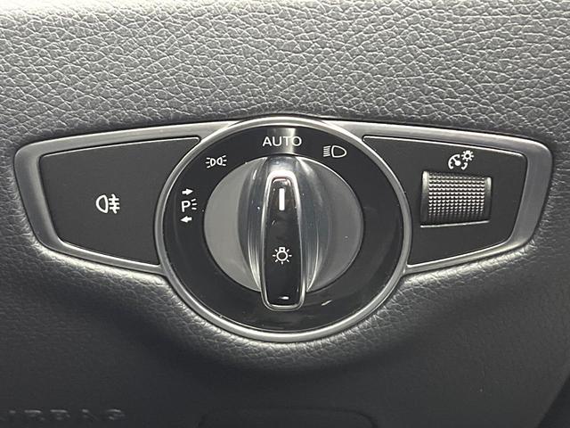 Eクラス E200 アバンギャルド レザーPKG 全周囲カメラ 電動リアゲート オートマチックハイビーム パーキングパイロット 全席シートヒーター メモリー付パワーシート ブルメスターサウンド 地デジTV 純正ナビ スマートキー 禁煙車(52枚目)