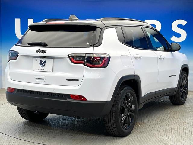 ジープ・コンパス ナイトイーグル　後期モデル　特別仕様車　アダプティブクルーズコントロール　オートブレーキホールド　ハーフレザーシート　オートハイビーム　雨量検知機能ワイパー　純正ナビ　バックカメラ　ワイヤレスチャージング　地デジＴＶ（19枚目）