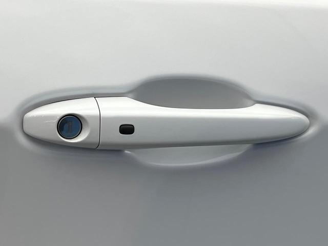 ジープ・コンパス ナイトイーグル　後期モデル　特別仕様車　アダプティブクルーズコントロール　オートブレーキホールド　ハーフレザーシート　オートハイビーム　雨量検知機能ワイパー　純正ナビ　バックカメラ　ワイヤレスチャージング　地デジＴＶ（23枚目）