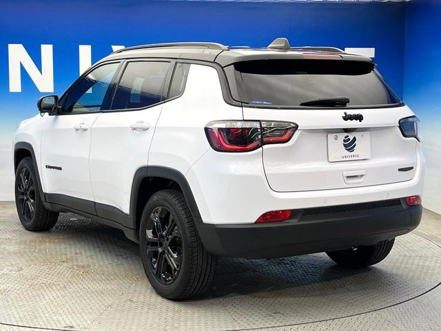 ジープ・コンパス ナイトイーグル　後期モデル　特別仕様車　アダプティブクルーズコントロール　オートブレーキホールド　ハーフレザーシート　オートハイビーム　雨量検知機能ワイパー　純正ナビ　バックカメラ　ワイヤレスチャージング　地デジＴＶ（31枚目）