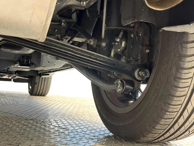 ジープ・コンパス ナイトイーグル　後期モデル　特別仕様車　アダプティブクルーズコントロール　オートブレーキホールド　ハーフレザーシート　オートハイビーム　雨量検知機能ワイパー　純正ナビ　バックカメラ　ワイヤレスチャージング　地デジＴＶ（33枚目）