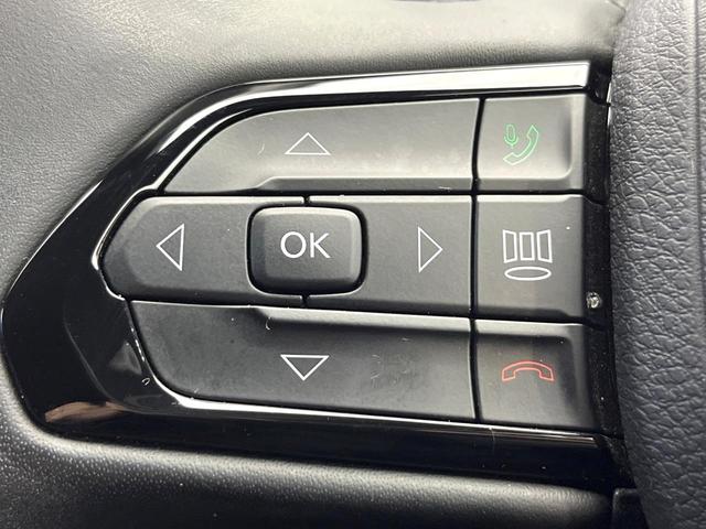 ジープ・コンパス ナイトイーグル　後期モデル　特別仕様車　アダプティブクルーズコントロール　オートブレーキホールド　ハーフレザーシート　オートハイビーム　雨量検知機能ワイパー　純正ナビ　バックカメラ　ワイヤレスチャージング　地デジＴＶ（50枚目）