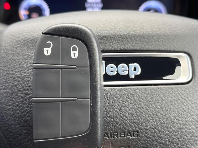 ジープ・コンパス ナイトイーグル　後期モデル　特別仕様車　アダプティブクルーズコントロール　オートブレーキホールド　ハーフレザーシート　オートハイビーム　雨量検知機能ワイパー　純正ナビ　バックカメラ　ワイヤレスチャージング　地デジＴＶ（54枚目）