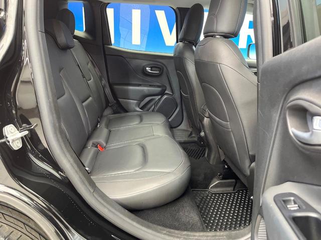 ジープ・レネゲード リミテッド　Ａｐｐｌｅ　Ｃａｒ　Ｐｌａｙ　ステアリングヒーター　黒革シート　前席パワーシート　前席シートヒーター　４ＷＡＹランパーサポート　アダプティブクルーズコントロール　ＬＥＤヘッドランプ　スマートキー　禁煙（10枚目）