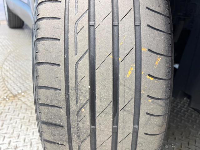 ジープ・レネゲード リミテッド　Ａｐｐｌｅ　Ｃａｒ　Ｐｌａｙ　ステアリングヒーター　黒革シート　前席パワーシート　前席シートヒーター　４ＷＡＹランパーサポート　アダプティブクルーズコントロール　ＬＥＤヘッドランプ　スマートキー　禁煙（28枚目）