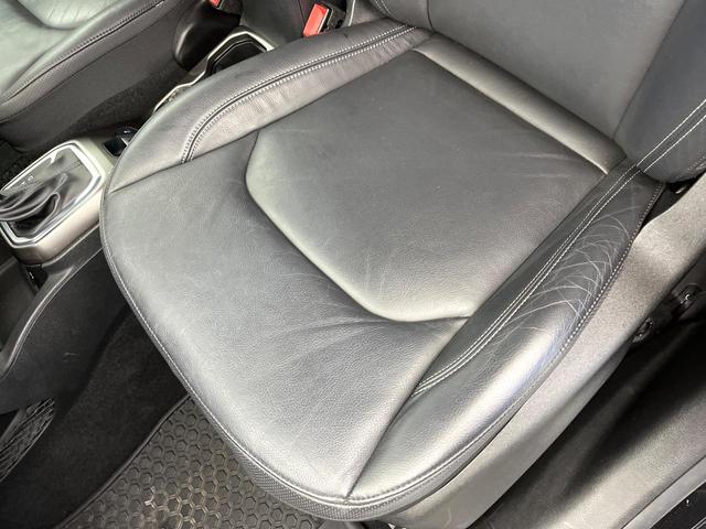 ジープ・レネゲード リミテッド　Ａｐｐｌｅ　Ｃａｒ　Ｐｌａｙ　ステアリングヒーター　黒革シート　前席パワーシート　前席シートヒーター　４ＷＡＹランパーサポート　アダプティブクルーズコントロール　ＬＥＤヘッドランプ　スマートキー　禁煙（45枚目）