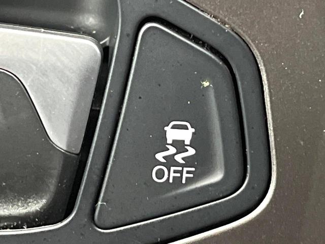 ジープ・レネゲード リミテッド　Ａｐｐｌｅ　Ｃａｒ　Ｐｌａｙ　ステアリングヒーター　黒革シート　前席パワーシート　前席シートヒーター　４ＷＡＹランパーサポート　アダプティブクルーズコントロール　ＬＥＤヘッドランプ　スマートキー　禁煙（59枚目）