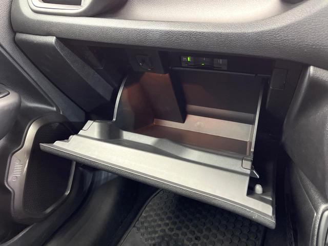 ジープ・レネゲード リミテッド　Ａｐｐｌｅ　Ｃａｒ　Ｐｌａｙ　ステアリングヒーター　黒革シート　前席パワーシート　前席シートヒーター　４ＷＡＹランパーサポート　アダプティブクルーズコントロール　ＬＥＤヘッドランプ　スマートキー　禁煙（64枚目）