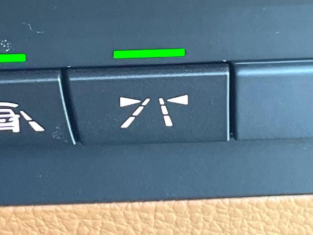 3シリーズ 320iラグジュアリー 革シートセット 前席シートヒーター レーンチェンジウォーニング ストレージパッケージ アクティブクルーズコントロール 前席パワーシート バックカメラ コンフォートアクセス 禁煙車 ワンオーナー(8枚目)